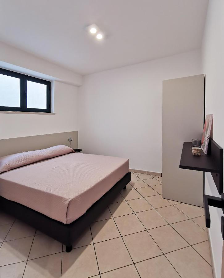 Magico Apartments - 450M Dalla Spiaggia Capo dʼOrlando エクステリア 写真