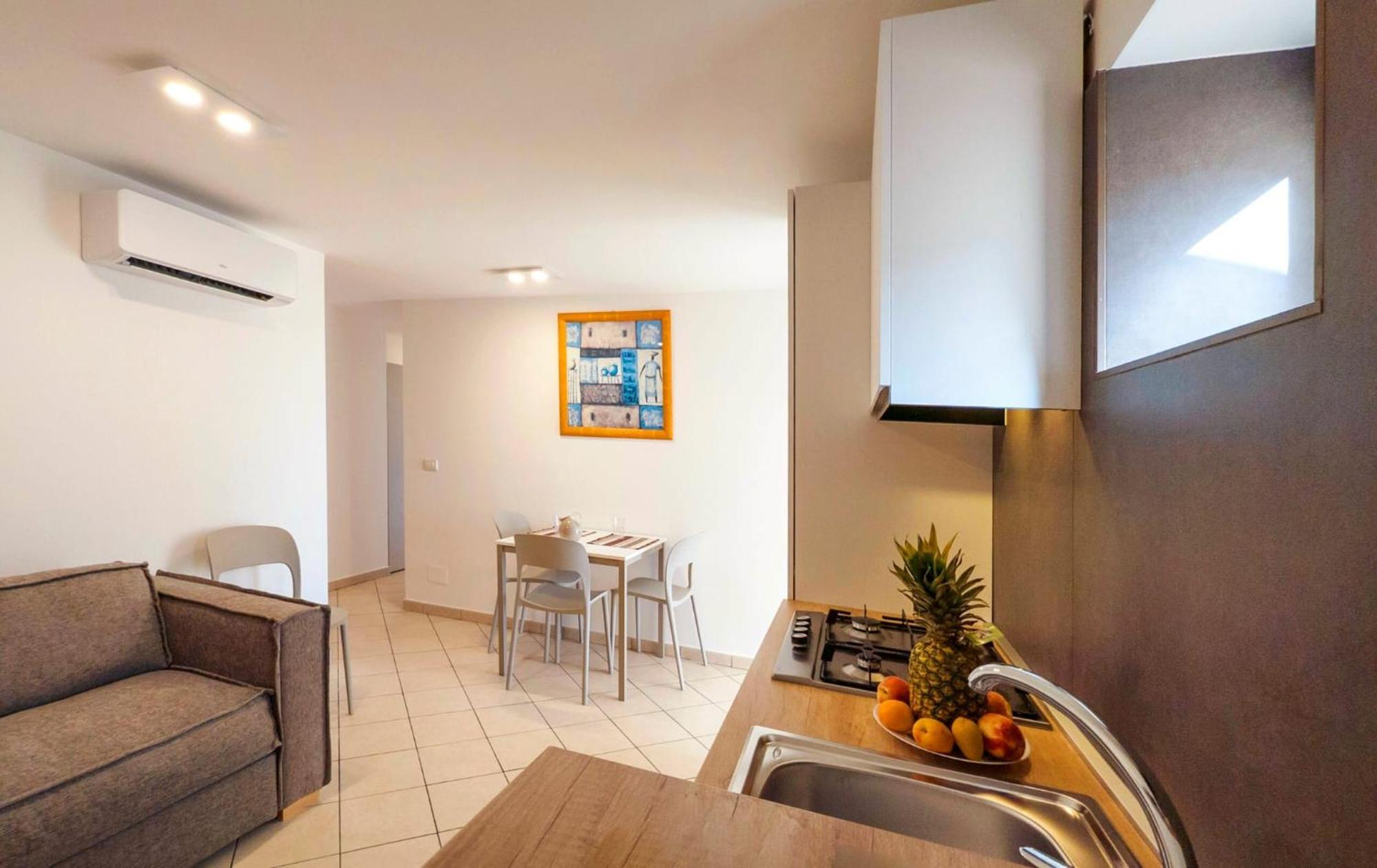 Magico Apartments - 450M Dalla Spiaggia Capo dʼOrlando エクステリア 写真