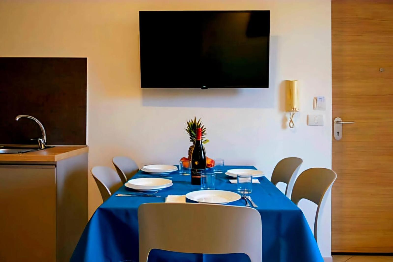Magico Apartments - 450M Dalla Spiaggia Capo dʼOrlando エクステリア 写真