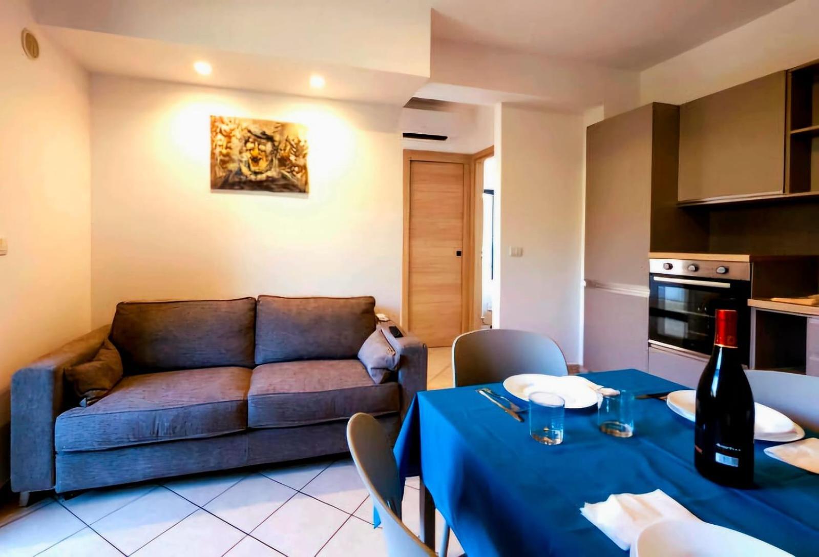 Magico Apartments - 450M Dalla Spiaggia Capo dʼOrlando エクステリア 写真