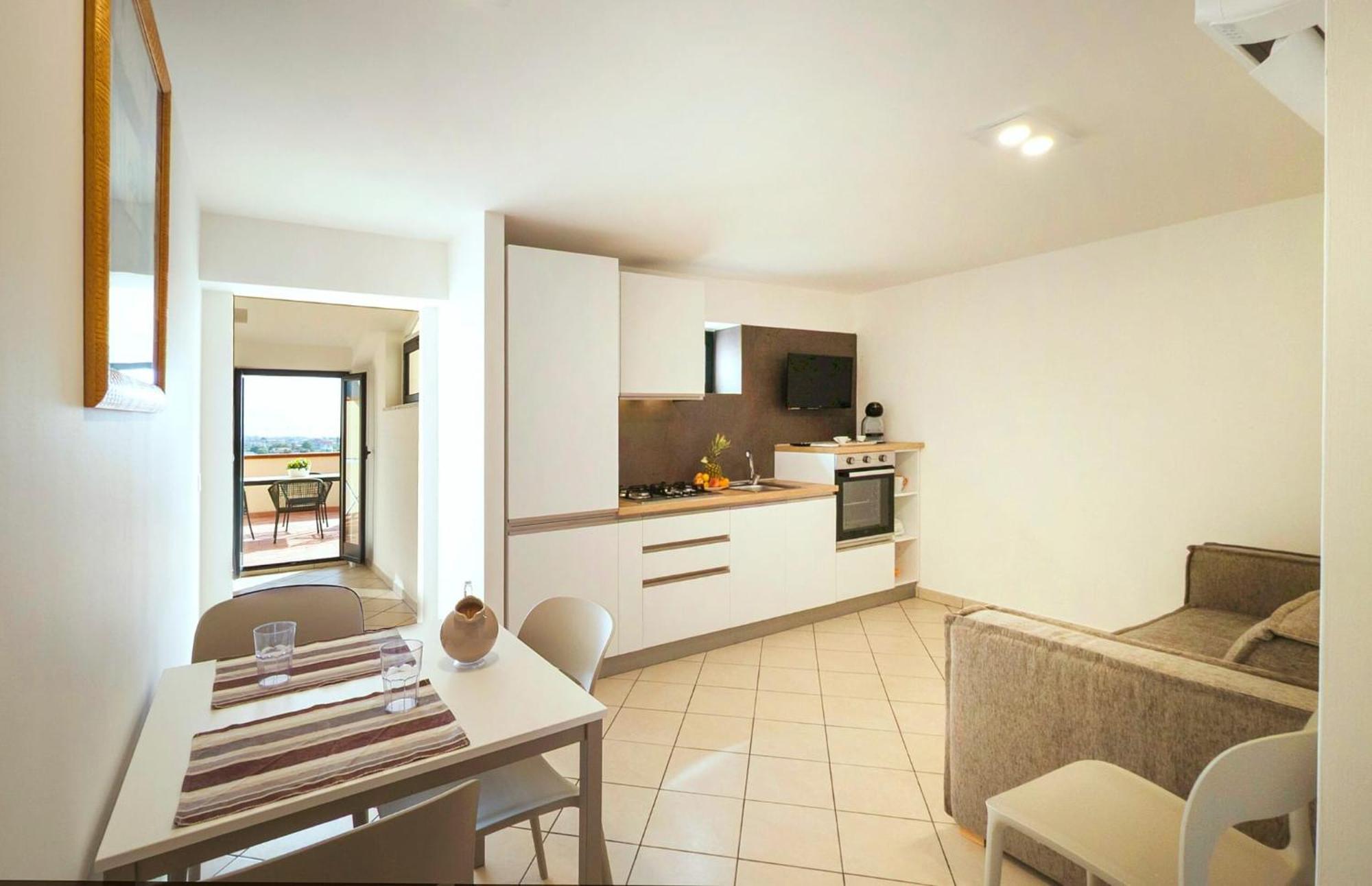Magico Apartments - 450M Dalla Spiaggia Capo dʼOrlando エクステリア 写真