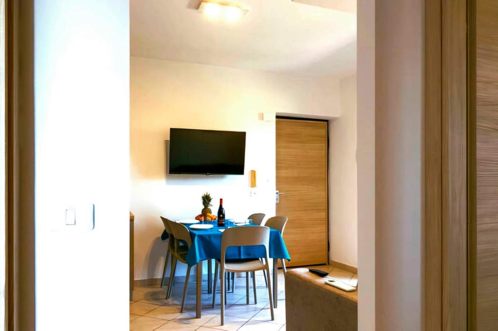 Magico Apartments - 450M Dalla Spiaggia Capo dʼOrlando エクステリア 写真